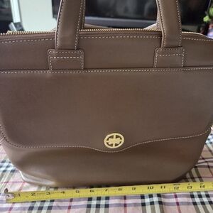 Chic Brown Tote Bag with Gold Accent